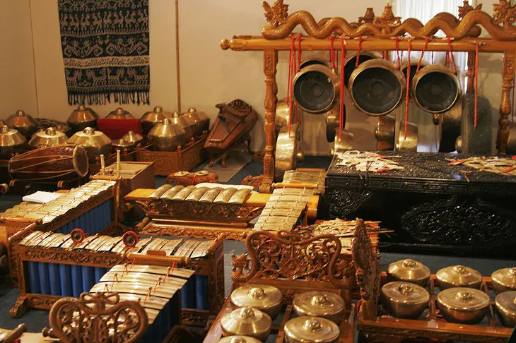 Alat musik Gamelan Kyai Bambu Apus